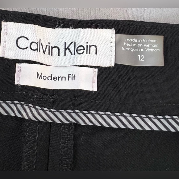 Calvin Klein Womens 12 Black Pants Modern Tapered Leg Fit Short Office NWT - Picture 8 of 12